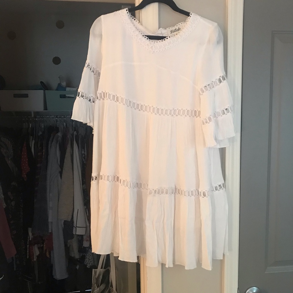White Dress Listicle size Large